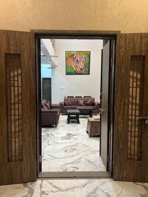 Gk Beach House 5Bhk Pvt Pool Villa Mumbai Luaran gambar